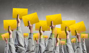 how to send emailing in hubspot